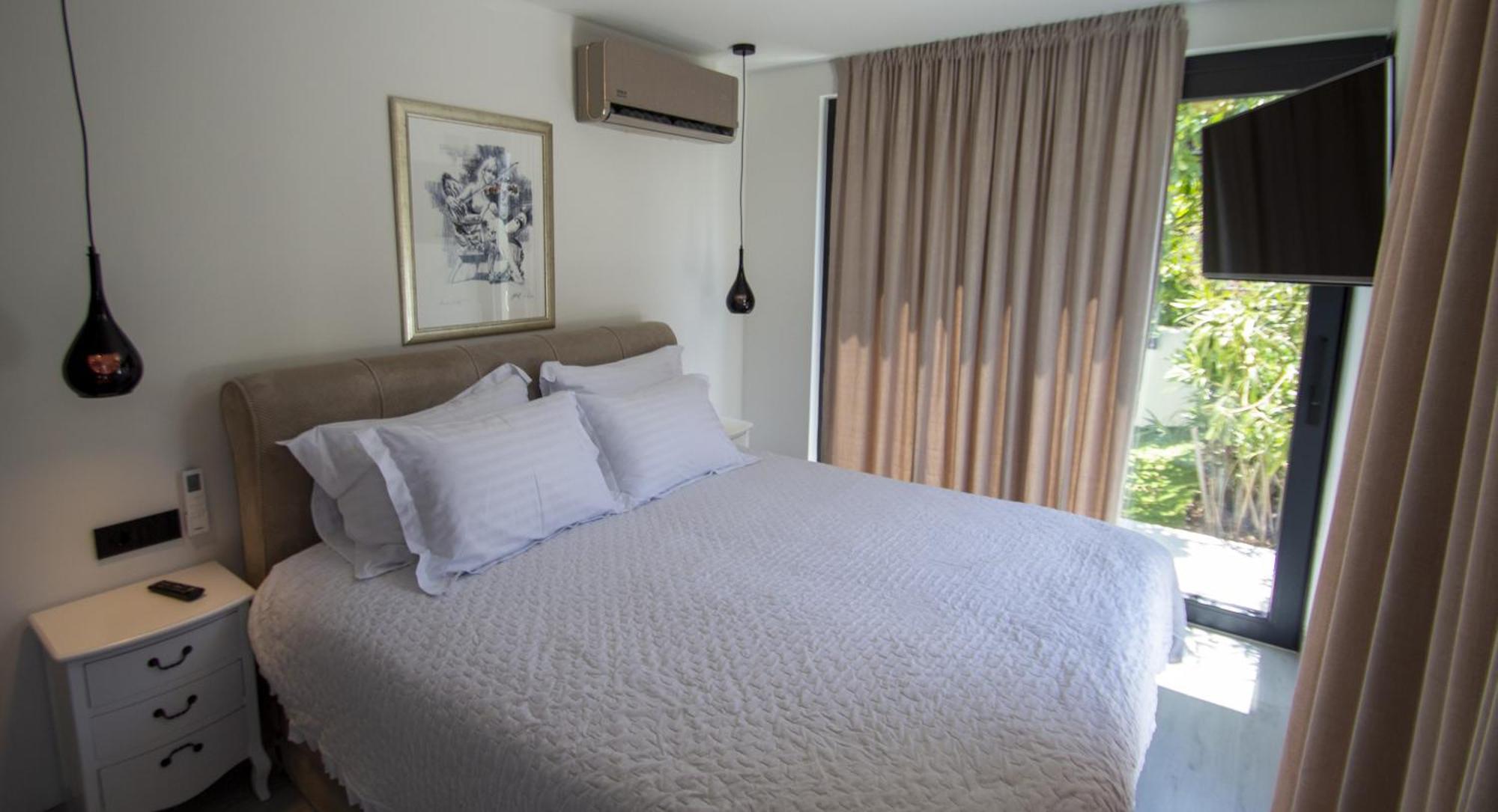 Villa Palace Al Nera โตรกีร์ ภายนอก รูปภาพ