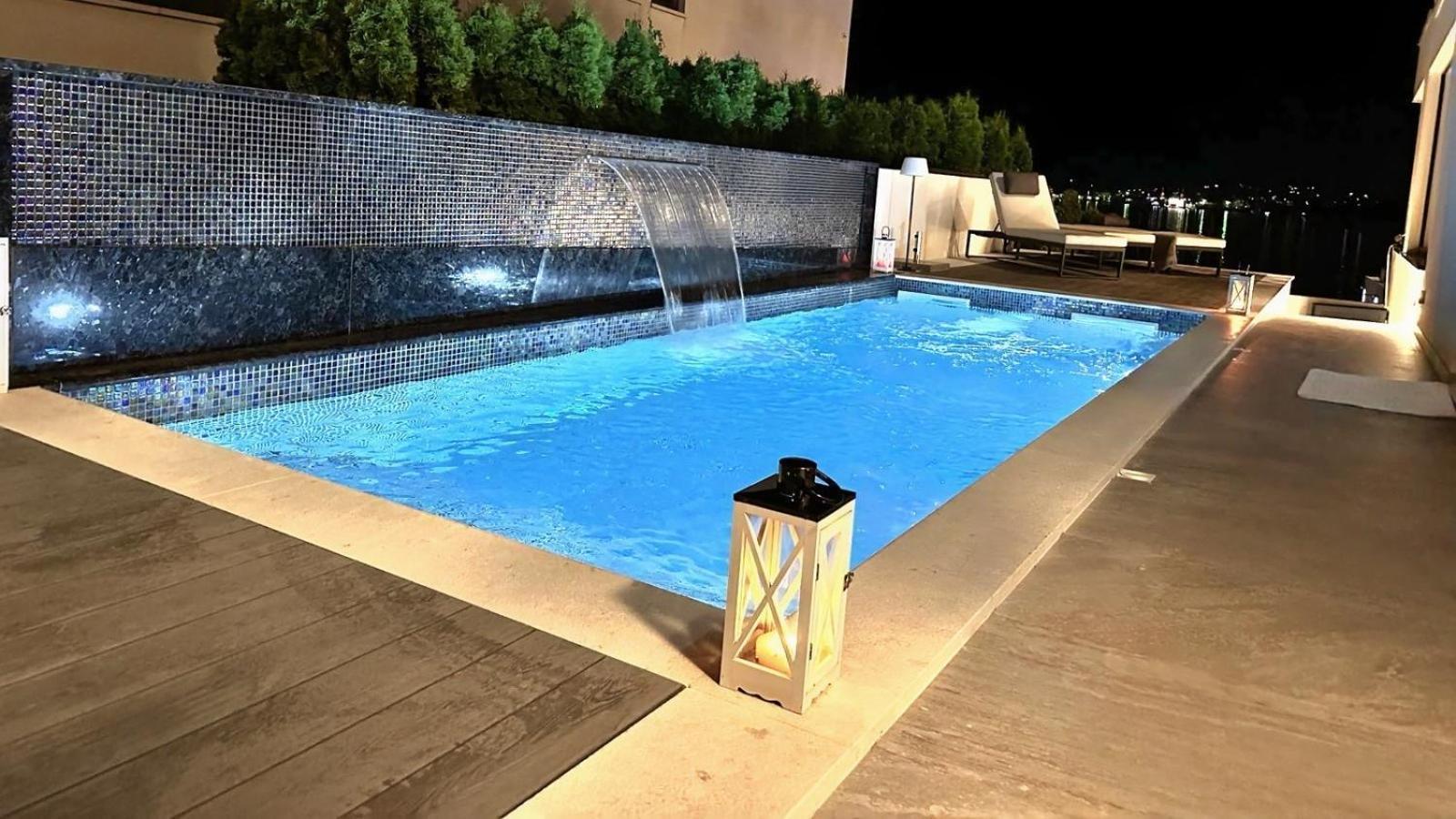 Villa Palace Al Nera โตรกีร์ ภายนอก รูปภาพ
